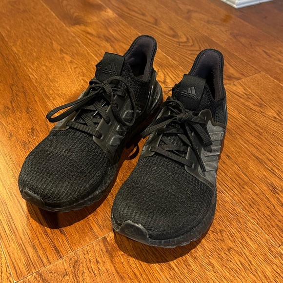 ADIDAS Women's Ultra Boost 19 Triple Black│Size US 8.5 - Picture 5 of 12